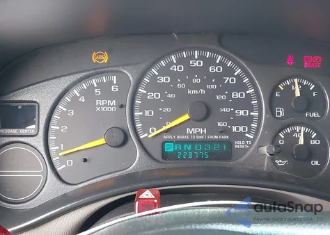 2000 Chevrolet Silverado C1500 from USA, damaged, VIN 1GCEC14V1YZ324865